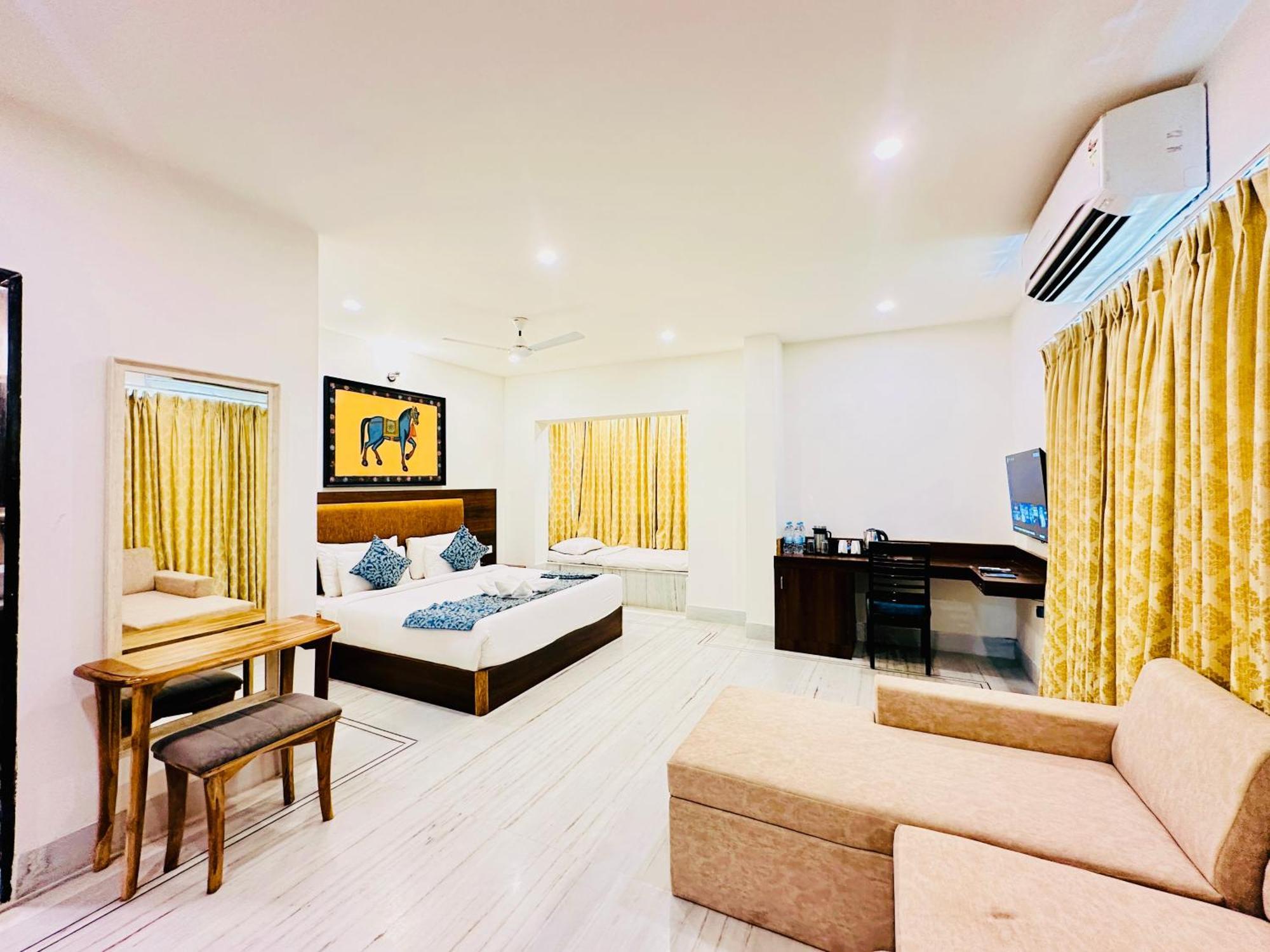 Mewar Palace Resort And Spa Udaipur Exterior photo